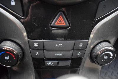 Chevrolet Cruze 1.6 AT (109 л. с.)