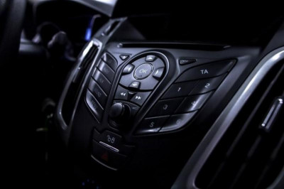 Ford Focus 1.6 PowerShift (105 л. с.)