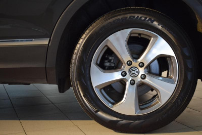 Volkswagen Tiguan 1.4 TSI BlueMotion DSG (150 л.с.) 2WD Highline
