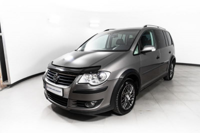 Volkswagen Touran 1.4 AT (170 л.с.)