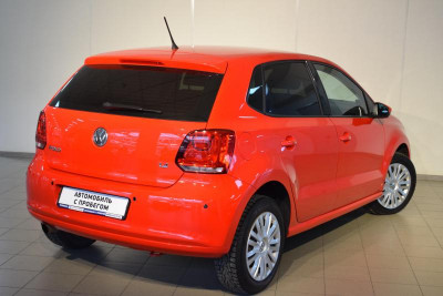 Volkswagen Polo 1.4 DSG (85 л. с.)
