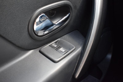 Renault Logan 1.6 MT (82 л. с.)