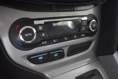 Ford Focus 1.6 PowerShift (125 л. с.)