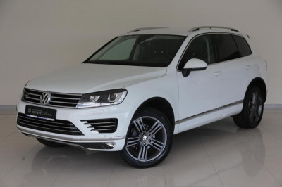 Volkswagen Touareg 3.0 TDI Tiptronic 4Motion (245 л. с.) R-line