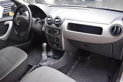 Renault Logan 1.6 MT (84 л. с.)