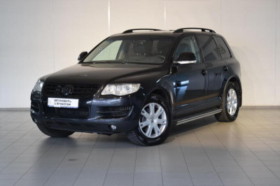 Volkswagen Touareg 3.0 TDI BlueMotion AT (225 л. с.)