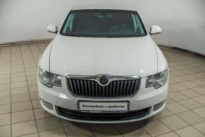 ŠKODA Superb 2.0 TDI DSG 4x4 (140 л. с.)