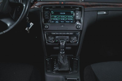 ŠKODA Superb 2.0 TDI DSG 4x4 (140 л. с.)