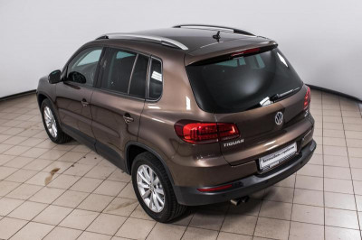 Volkswagen Tiguan 1.4 TSI BlueMotion DSG (150 л. с.) Avenue