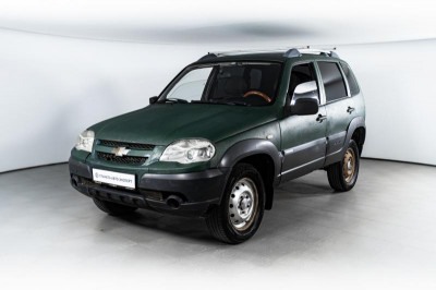 Chevrolet niva Niva 1.7 MT (79,6 л. с.) L