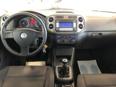 Volkswagen Tiguan 1.4 TSI 4Motion MT (150 л. с.)