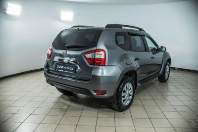 Nissan Terrano 1.6 MT (102 л. с.) Comfort