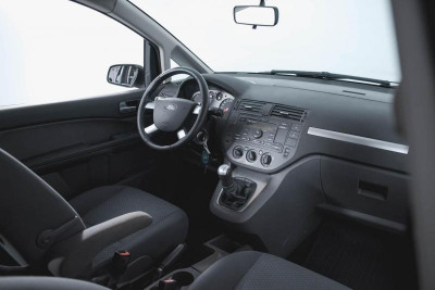 Ford C-MAX 1.8 MT (125 л. с.)