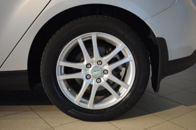 Ford Focus 1.6 PowerShift (105 л. с.)
