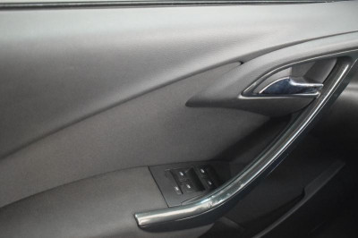 Opel Astra 1.4 Turbo AT (140 л. с.)