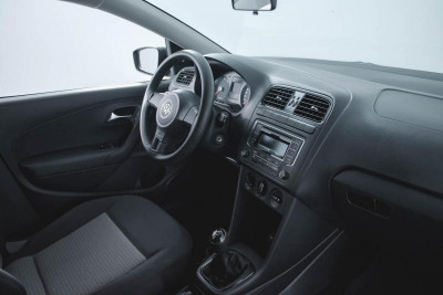Volkswagen Polo 1.6 MT (105 л. с.)