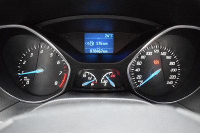 Ford Focus 1.6 MT (105 л. с.)