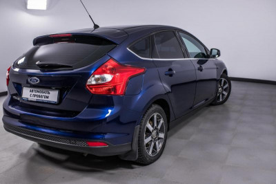 Ford Focus 1.6 MT (125 л. с.)
