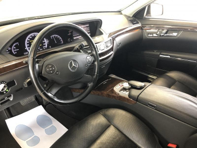 Mercedes-Benz S-Класс S 350 CDI BlueEFFICIENCY 4MATIC 7G-Tronic (235 л. с.)
