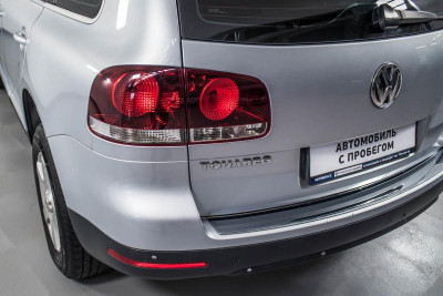 Volkswagen Touareg 2.5 TDI AT (174 л. с.)