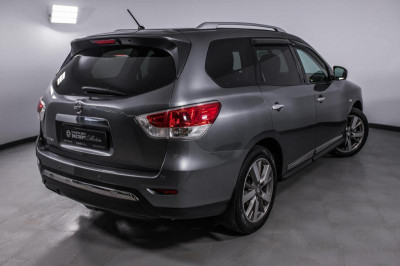 Nissan Pathfinder 3.5 CVT AWD (249 л. с.) Mid