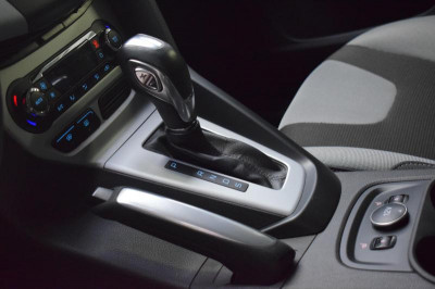 Ford Focus 1.6 PowerShift (105 л. с.)