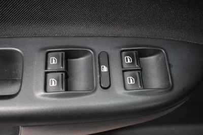 ŠKODA Octavia 1.6 MultiFuel MT (102 л. с.)