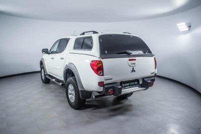 Mitsubishi L200 2.5 DI-D MT (136 л. с.)
