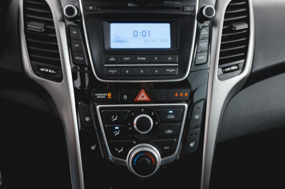 Hyundai i30 1.4 MT (100 л. с.)