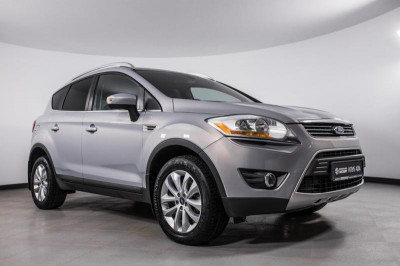 Ford Kuga 2.5 MT AWD (200 л. с. '11)