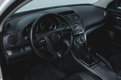 Mazda 6 1.8 MT (120 л. с.)