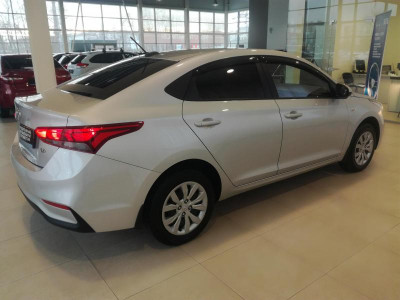 Hyundai Solaris 1.4 MT (100 л.с.) Active