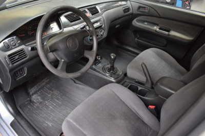 Mitsubishi Lancer 1.6 MT (98 л. с.)