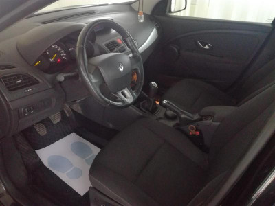 Renault Fluence 1.6 MT (110 л. с.)