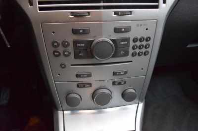 Opel Astra 1.8 AT (116 л.с.)