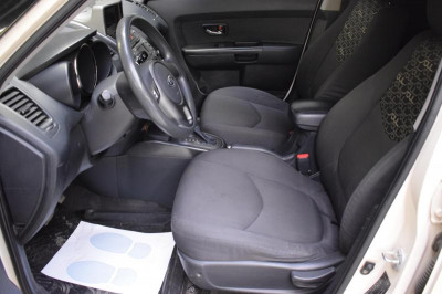 Kia Soul 1.6 AT (129 л. с.)