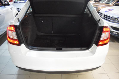 ŠKODA Rapid 1.6 MT (90 л.с.)