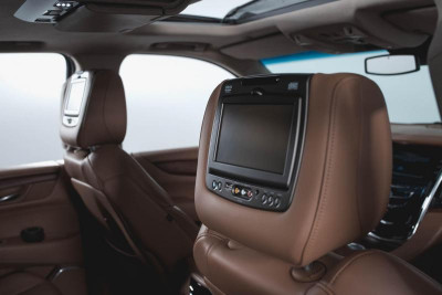 Cadillac Escalade 6.2 AT (409 л.с.) 4WD
