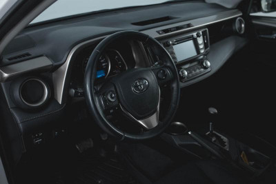 Toyota RAV4 2.0 CVT (146 л. с.)