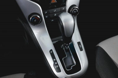 Chevrolet Cruze 1.8 AT (141 л. с.)