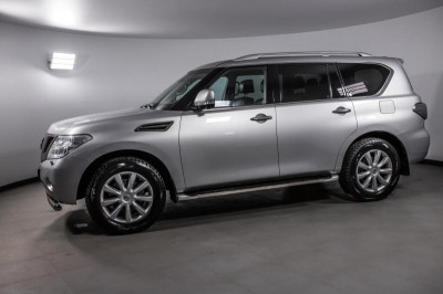 Nissan Patrol 5.6 AT 4WD (405 л. с.)