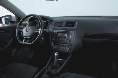 Volkswagen Jetta 1.6 MPI AT (105 л. с.)