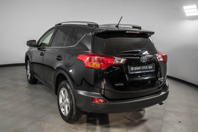 Toyota RAV4 2.0 MT AWD (146 л. с.)