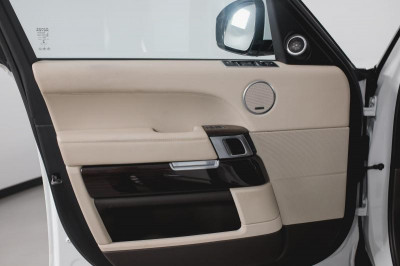 Land Rover Range Rover 4.4 SDV8 AT AWD (339 л. с.) Vogue