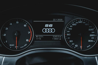 Audi A6 1.8 AT (190 л.с.)