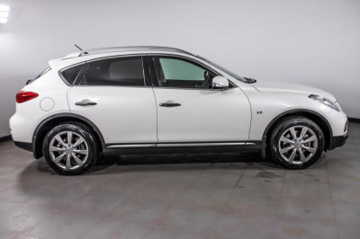 Infiniti QX50 2.5 AT AWD (222 л. с.) Design
