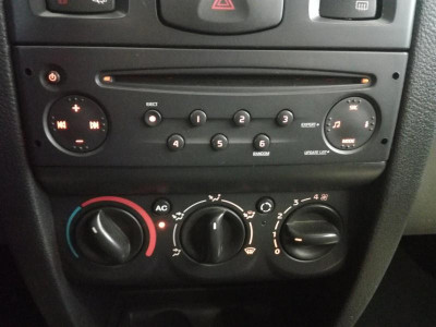 Renault Symbol 1.4 AT EURO-2 (100 л. с.)