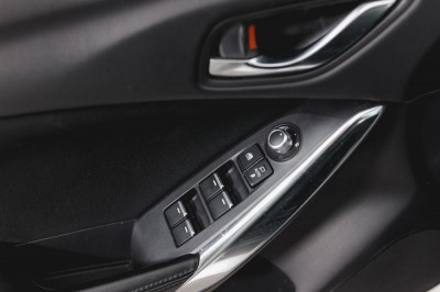 Mazda 6 2.0 SKYACTIV-G AT (150 л. с.) Supreme