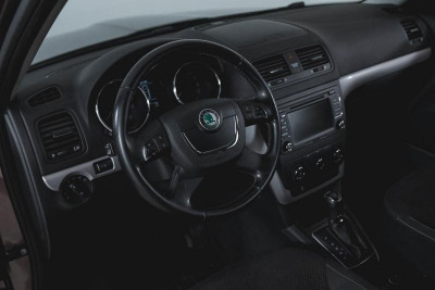ŠKODA Yeti 1.4 TSI DSG (122 л. с.)