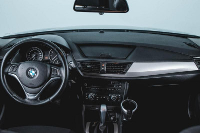 BMW X1 18i 2.0 AT (150 л.с.)